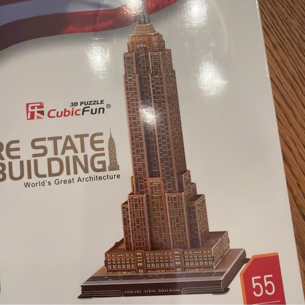 Empire State Building 3D Puzzle - Brown - Picture 3 of 5